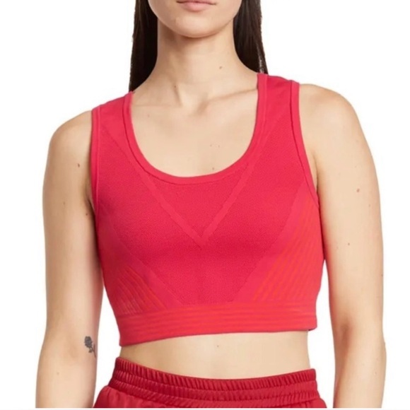 Maje Other - Maje Vibrant Pink Sports Bra
FUCHSIA COLOR